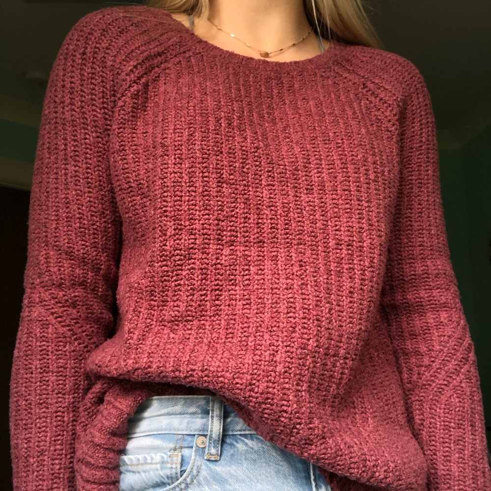 American Eagle Sweater